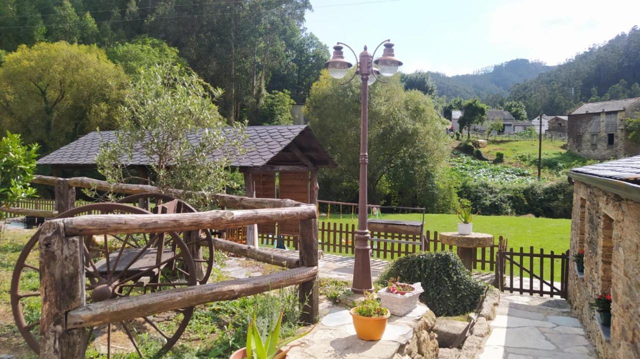 A Casa Das Augas Mondoñedo Dış mekan fotoğraf
